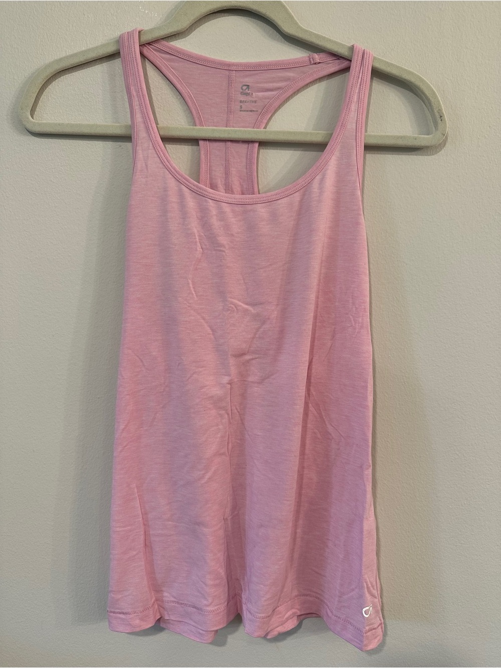 GAP Fit Women's Pink Breathe Racerback Tank Top | S